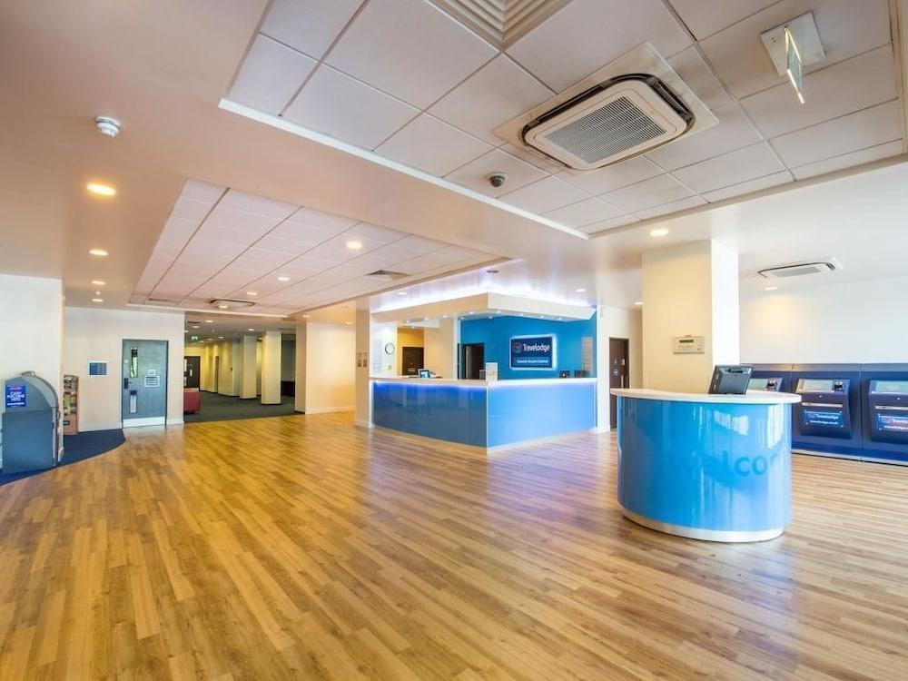 Mercure London Gatwick Airport Горлі Екстер'єр фото