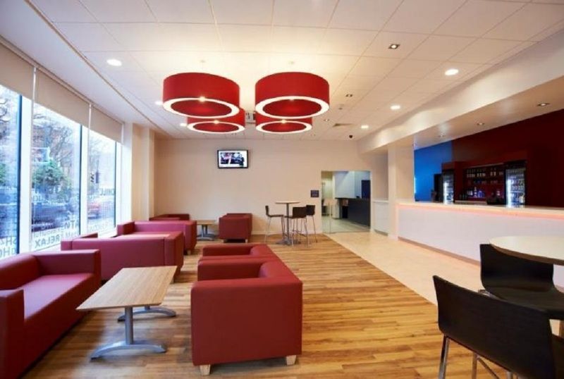Mercure London Gatwick Airport Горлі Екстер'єр фото