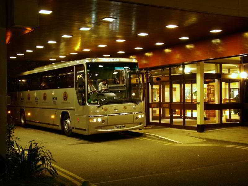 Mercure London Gatwick Airport Горлі Екстер'єр фото